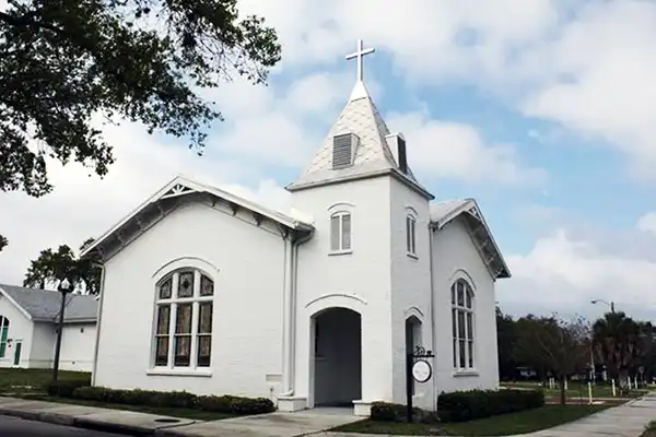 The White Chapel in Palm Harbor Florida